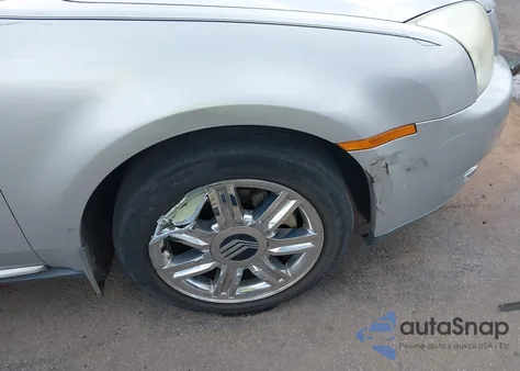 2009 Mercury Sable Premier z USA, uszkodzony, nr VIN 1MEHM42WX9G632202